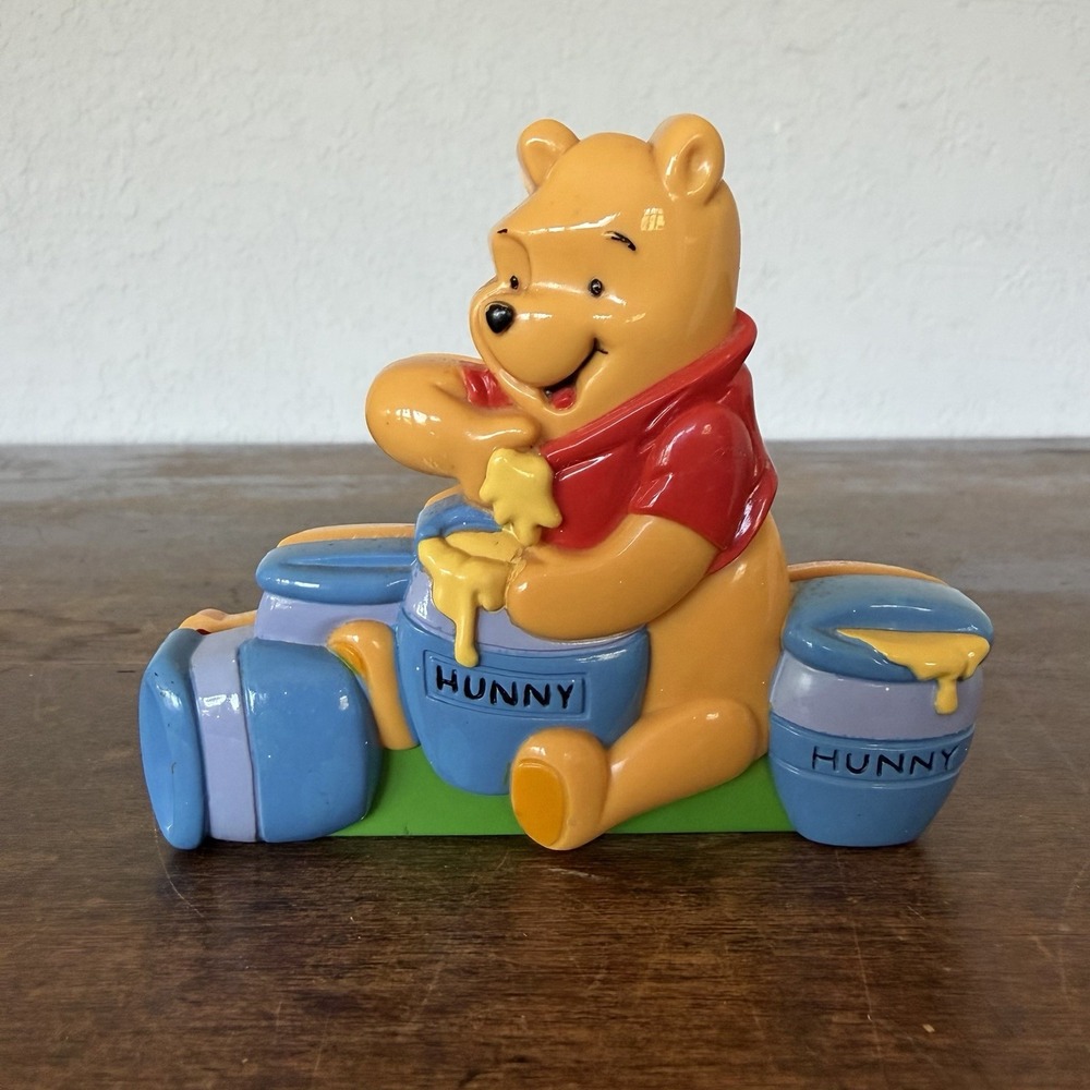 Vintage Wilton Winnie the Pooh Bag Clip w/Magnetic Back 1998 Chips Cereal 90s